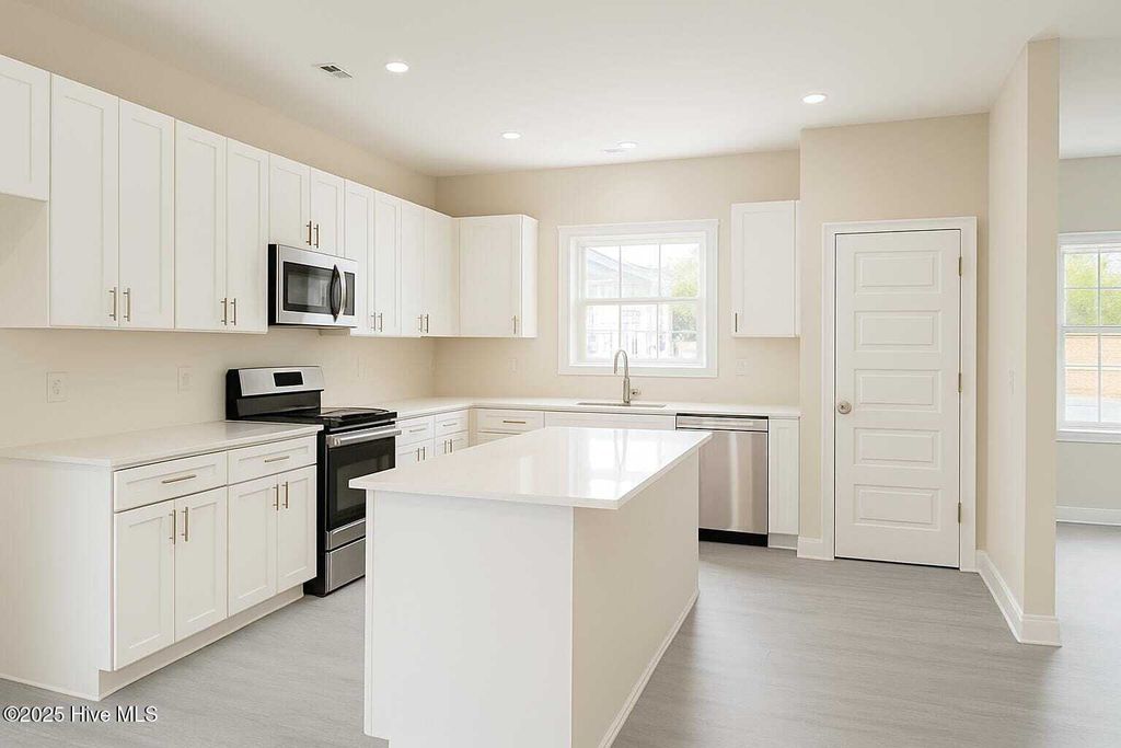 Property photo 2 of 2 <Alttext/>