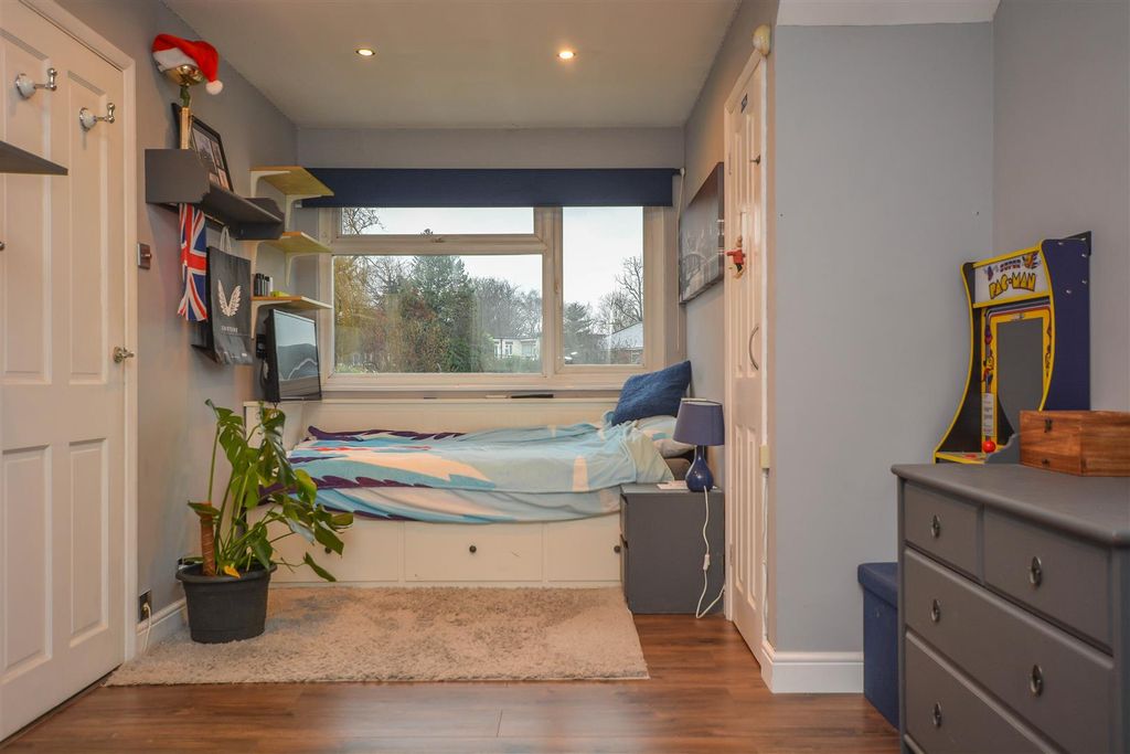 Additional image 9 of 3 bed detached house for saleOrchard Lane, Pilgrims Hatch, Brentwood CM15