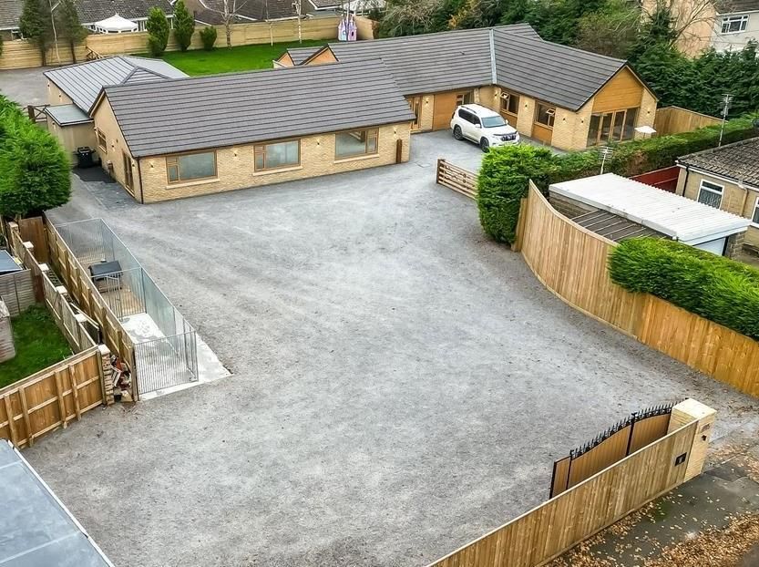 Property photo 1 of 36 Externally