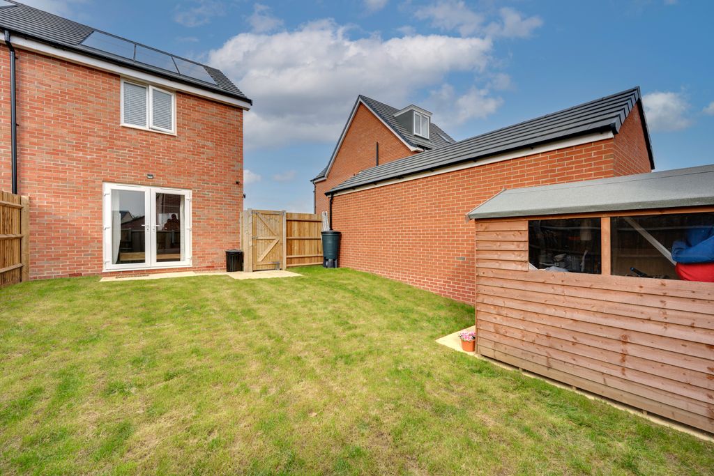 Property photo 2 of 16 Z63_8613