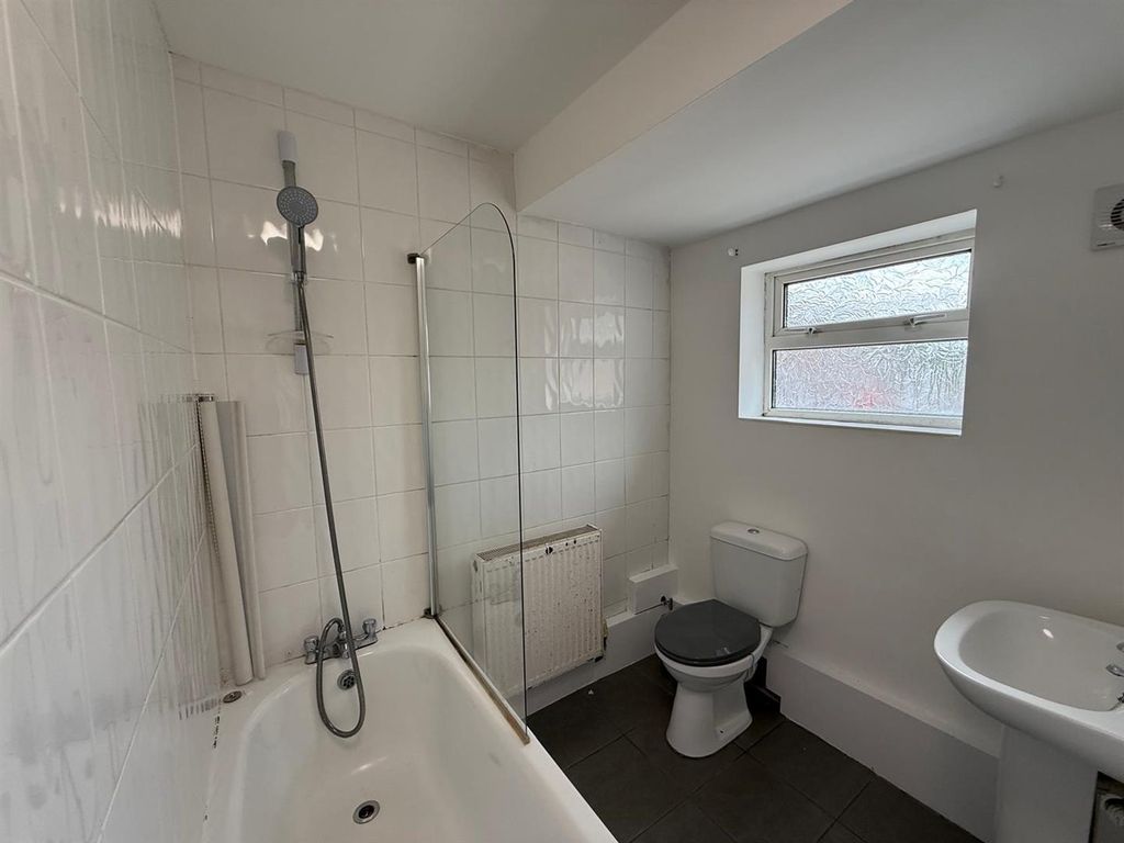 Property photo 3 of 5 57A Rec Bath.Jpeg