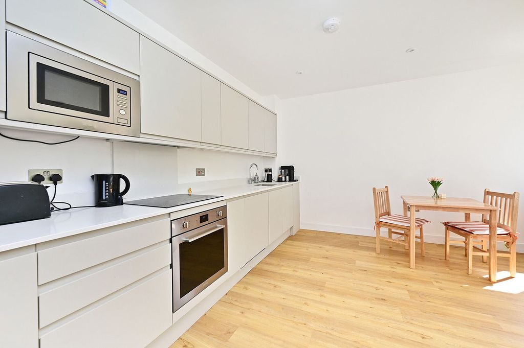 Property photo 1 of 7 Kitchen