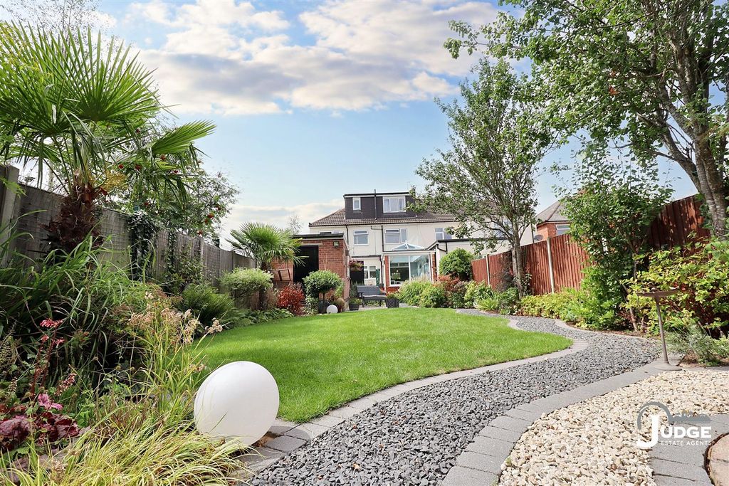 Property photo 2 of 57 Img_5635.Jpg