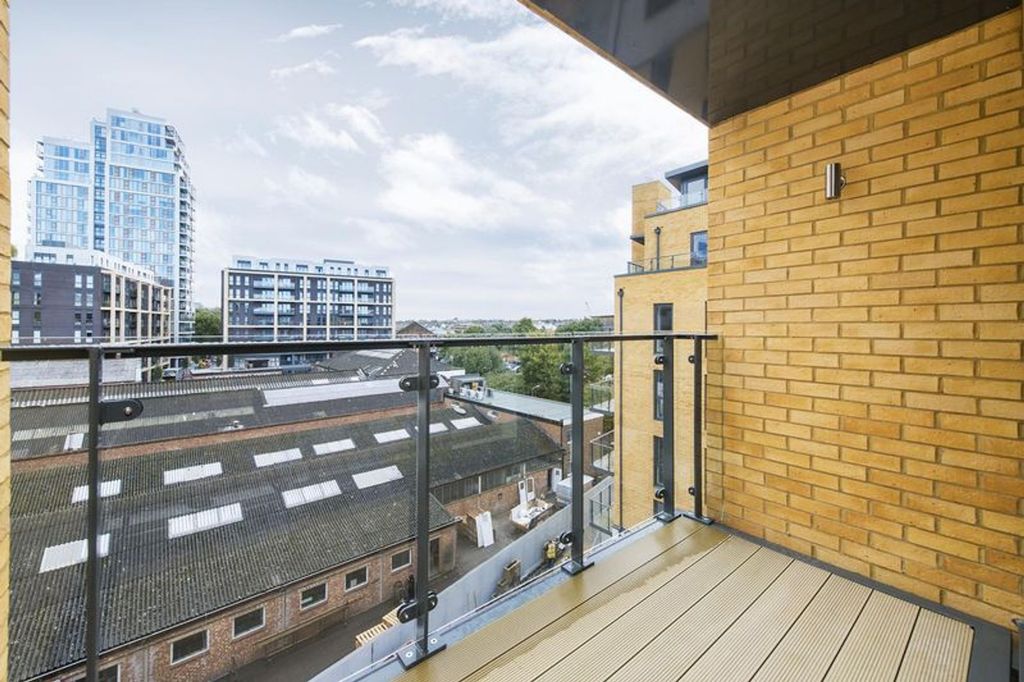 Property photo 2 of 9