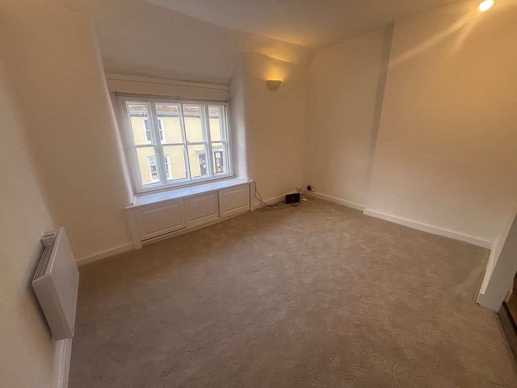Property photo 2 of 8 Not Specified