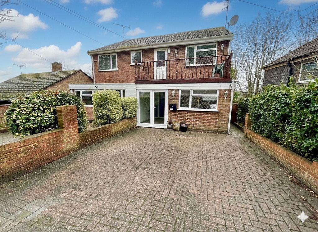 Property photo 1 of 14 4835501