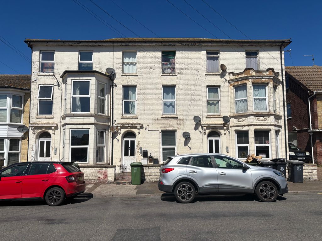 Property photo 1 of 1