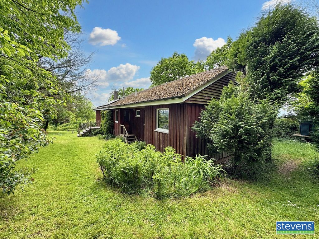 Property photo 1 of 37 Image00010