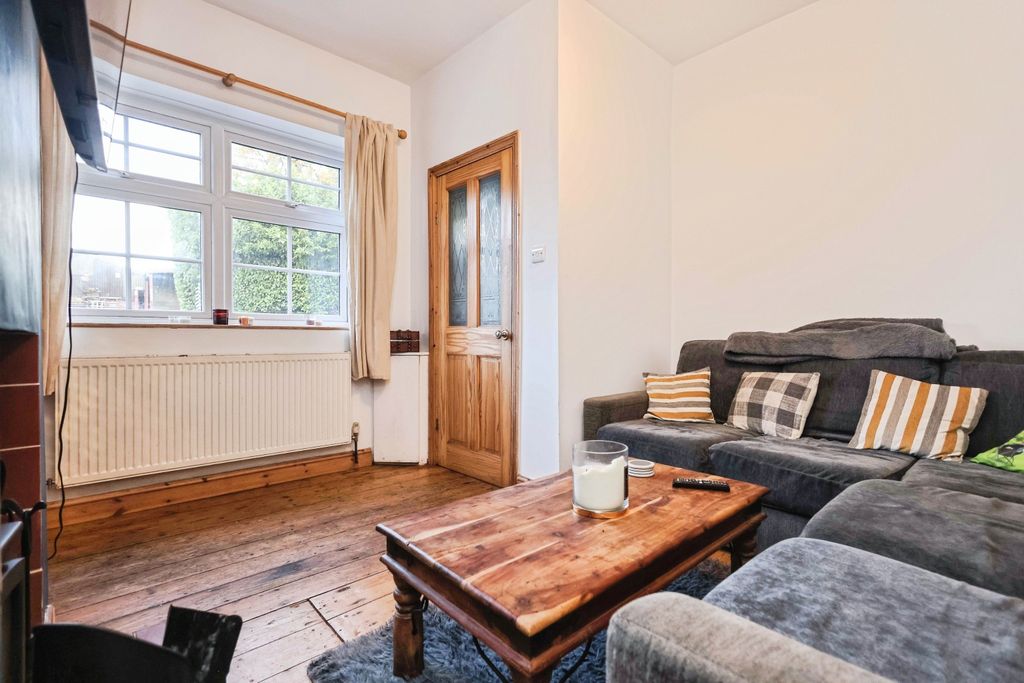 Property photo 3 of 16 Reception Room