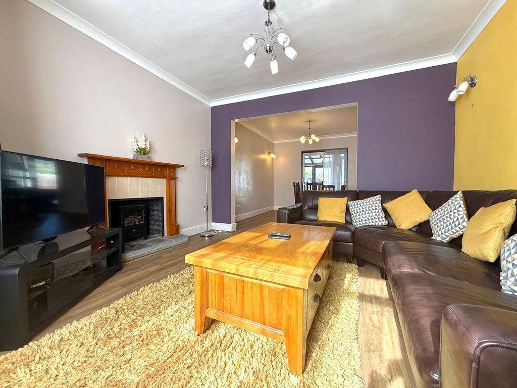 Property photo 3 of 19 Picture No. 22