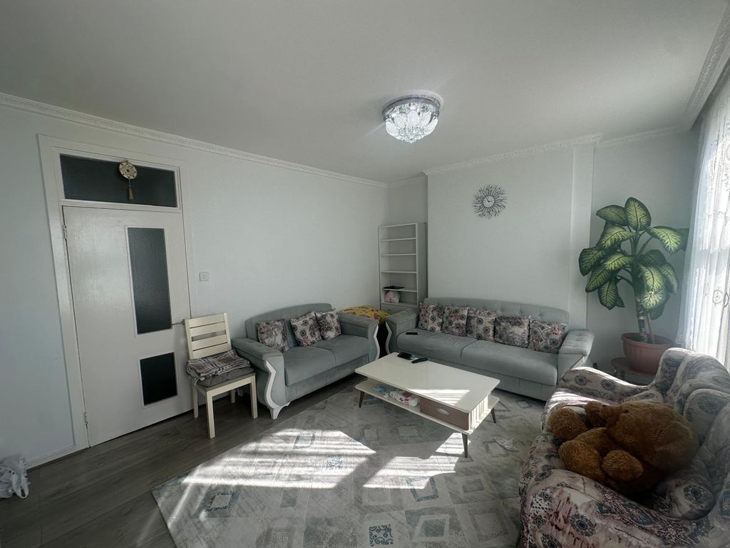 Property photo 2 of 11 Photo 13