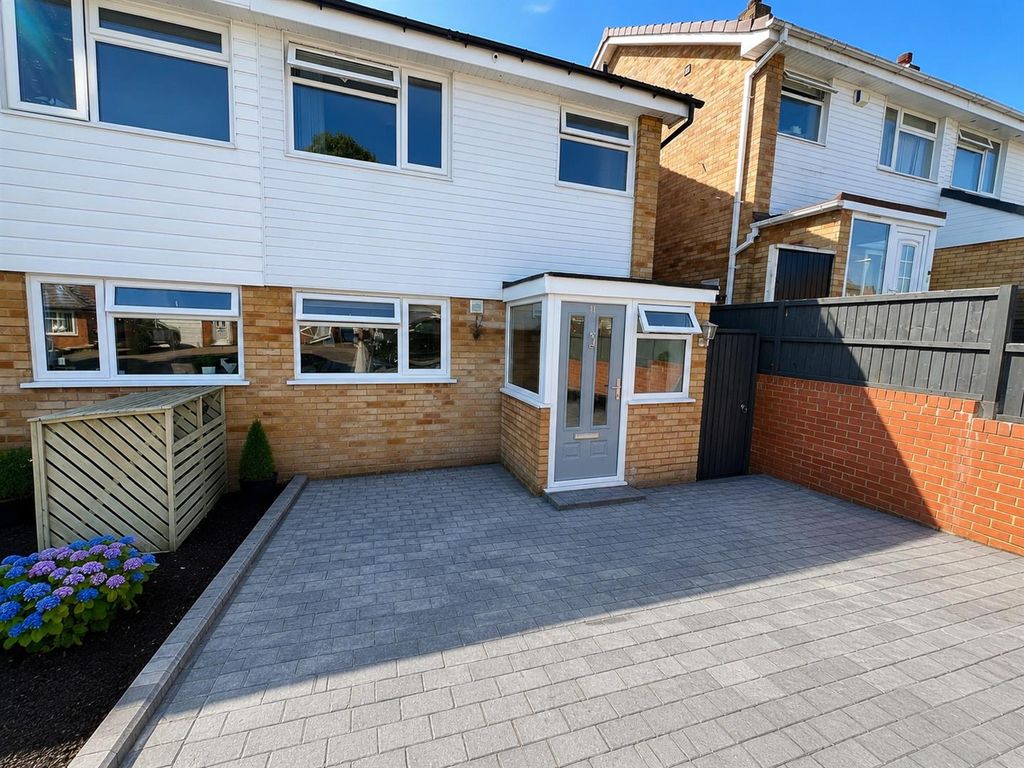 Property photo 1 of 11 1