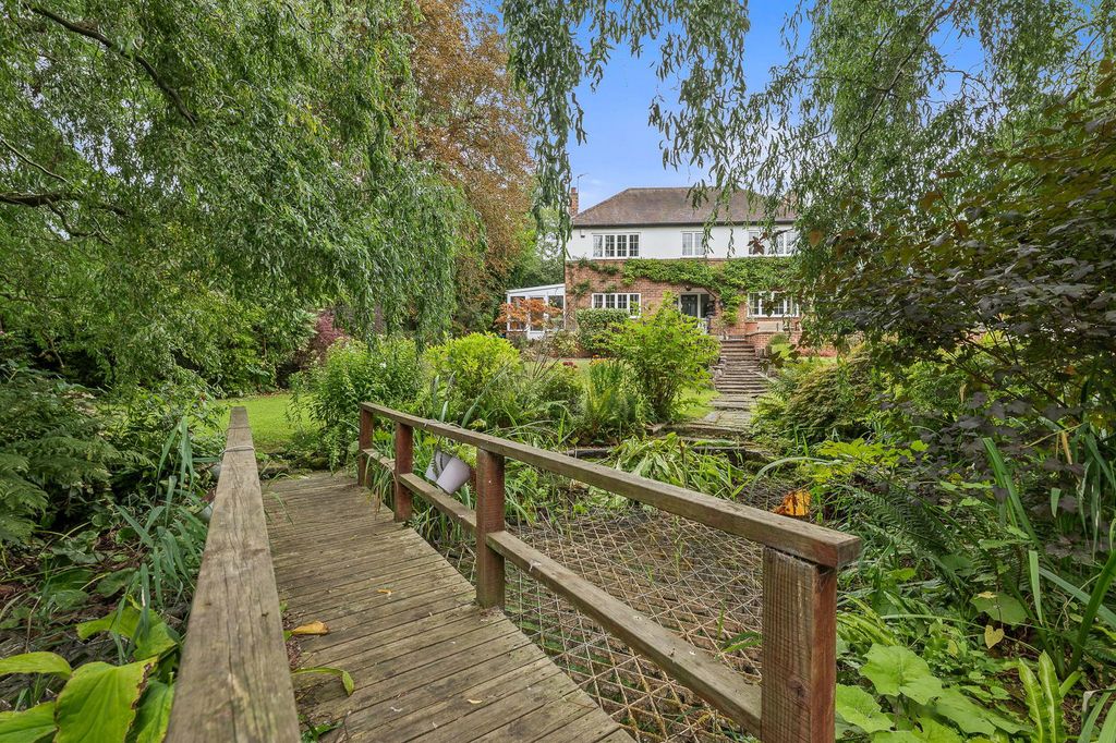 Property photo 2 of 55