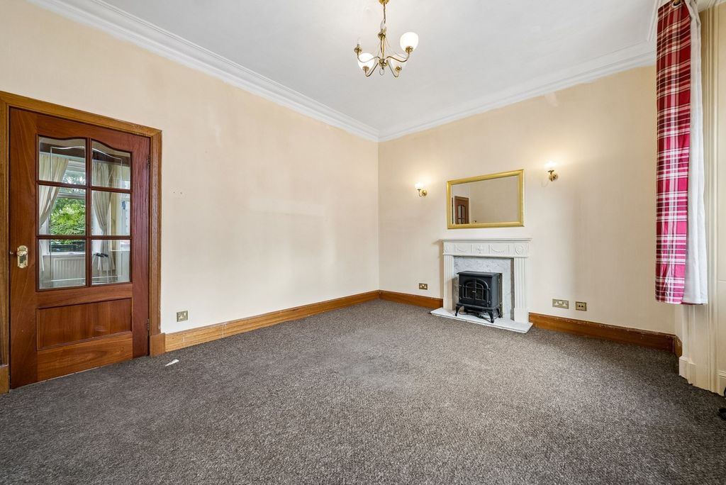Property photo 3 of 20 Picture No. 10