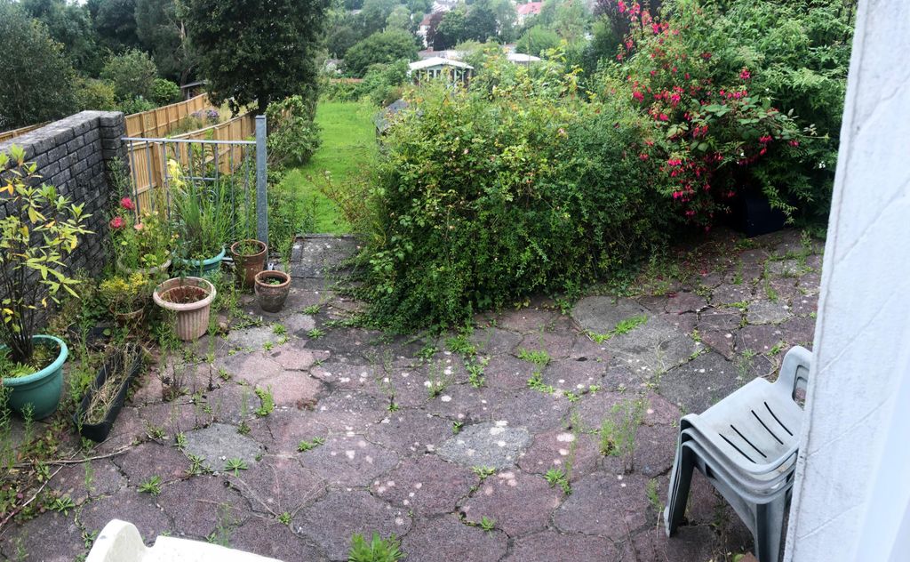 Property photo 2 of 5 Garden