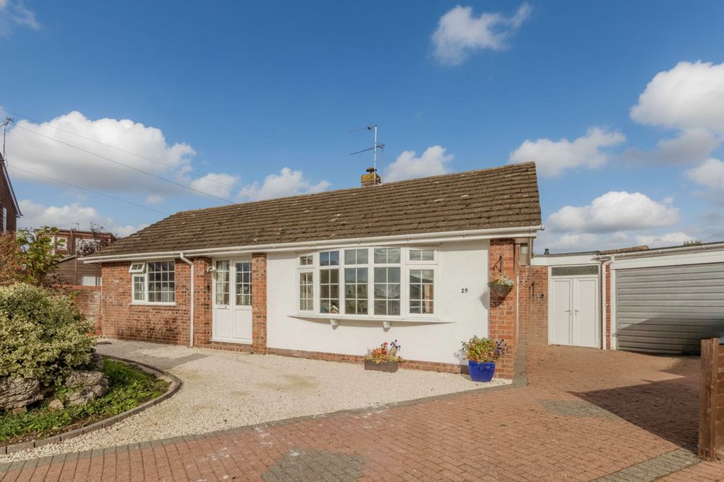 Property photo 1 of 15 Frontofhouse3