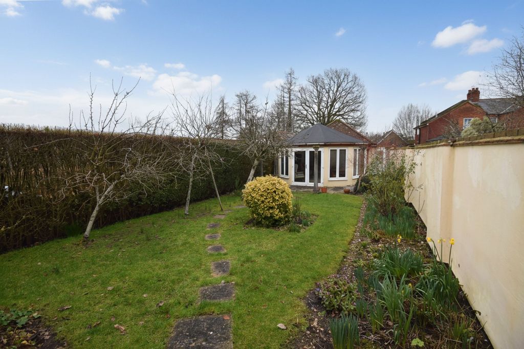 Property photo 3 of 13