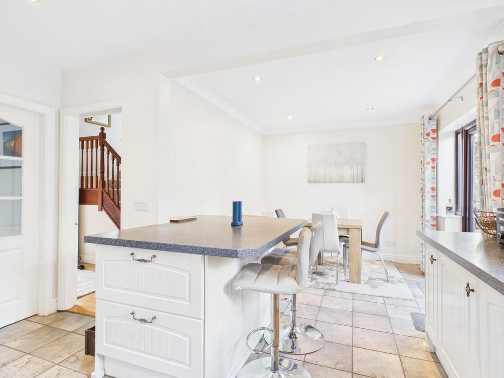 Property photo 3 of 23 5013306