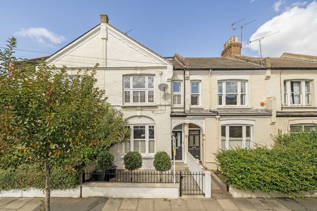 Property photo 1 of 6