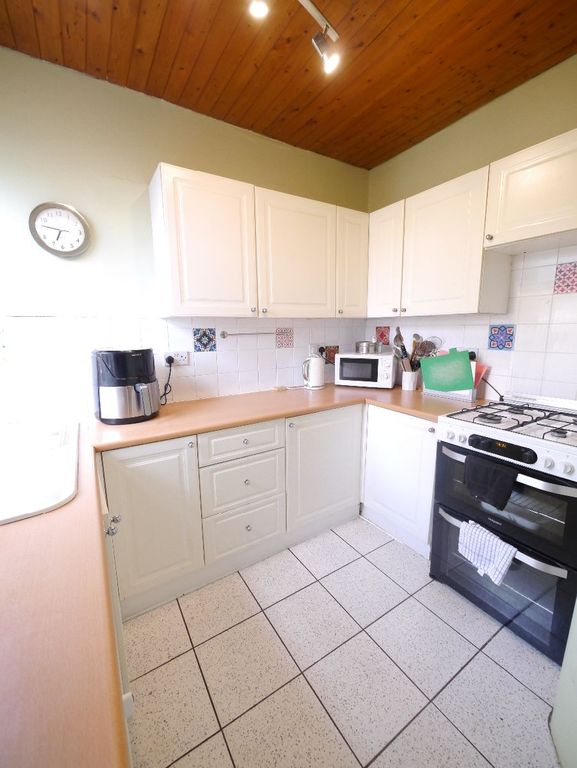 Property photo 2 of 22