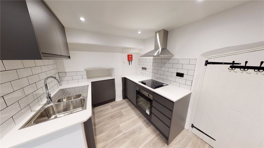 Property photo 1 of 11 Picture No. 05