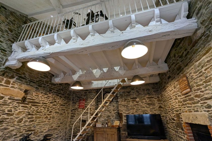 Property photo 2 of 18