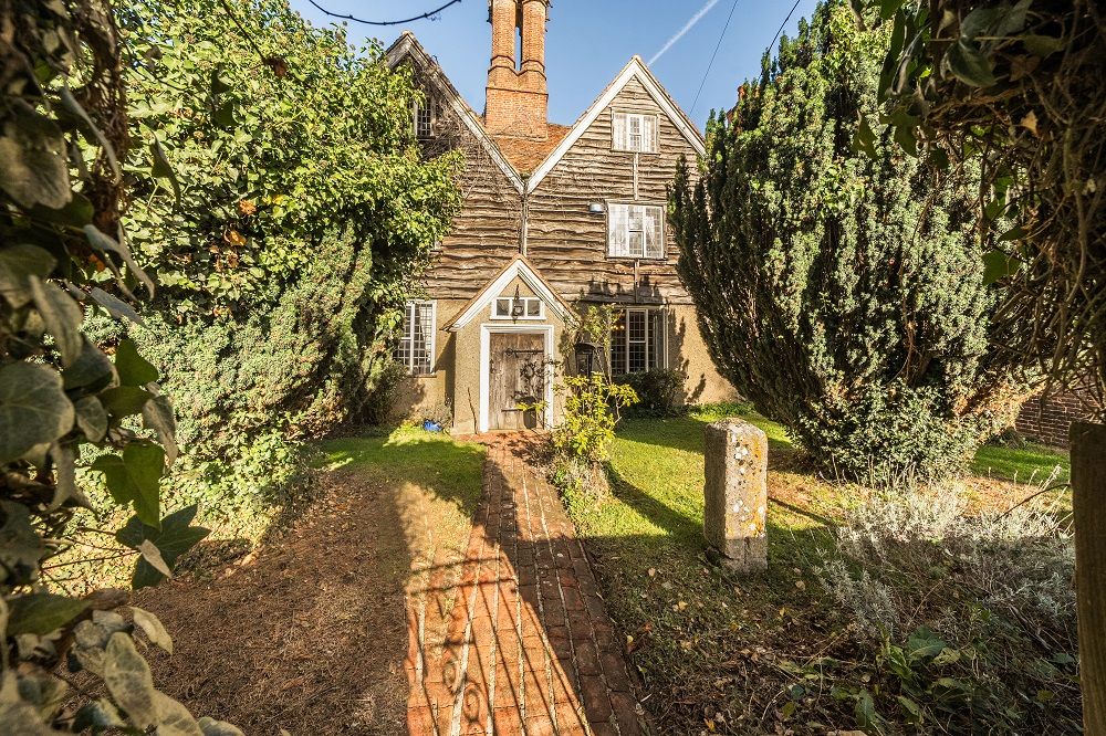 Property photo 1 of 34