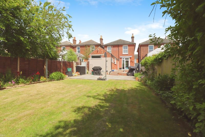 Property photo 2 of 26 Ladysmith Avenue