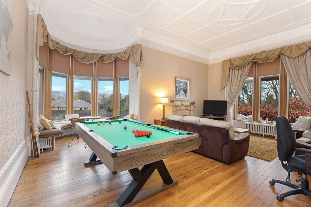 Property photo 3 of 21 Picture No. 17