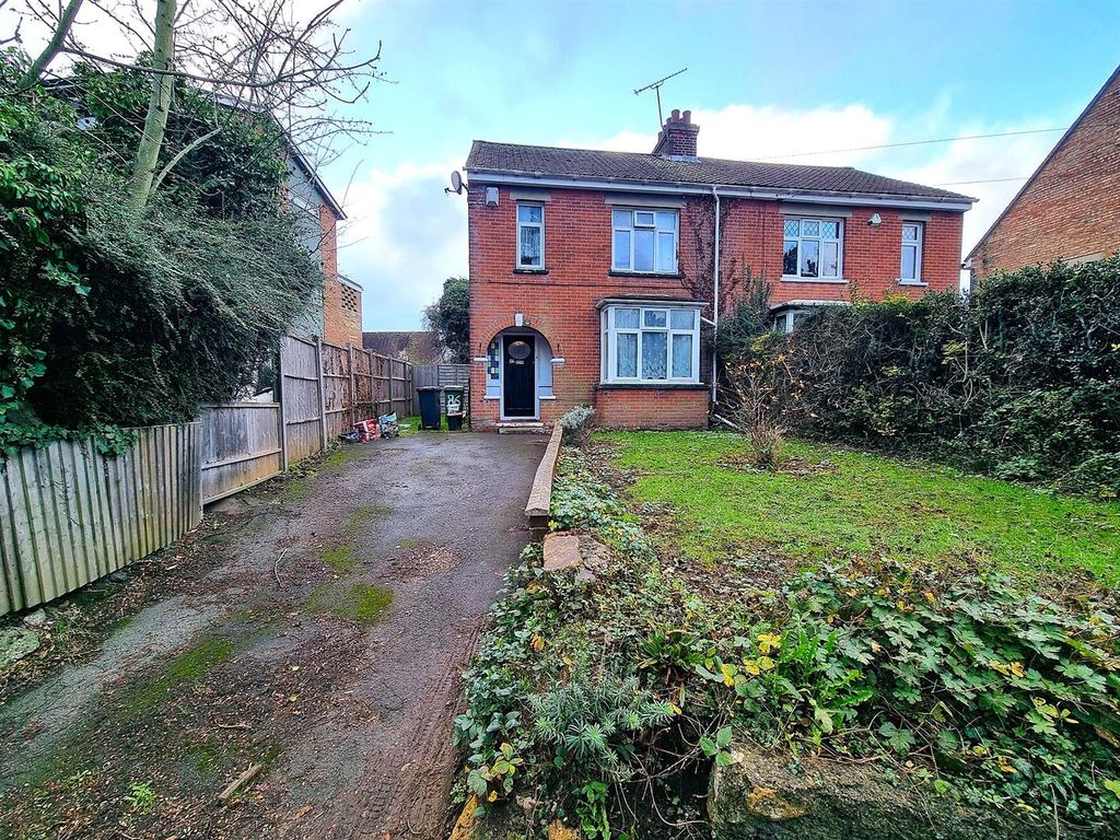 Property photo 1 of 9 External