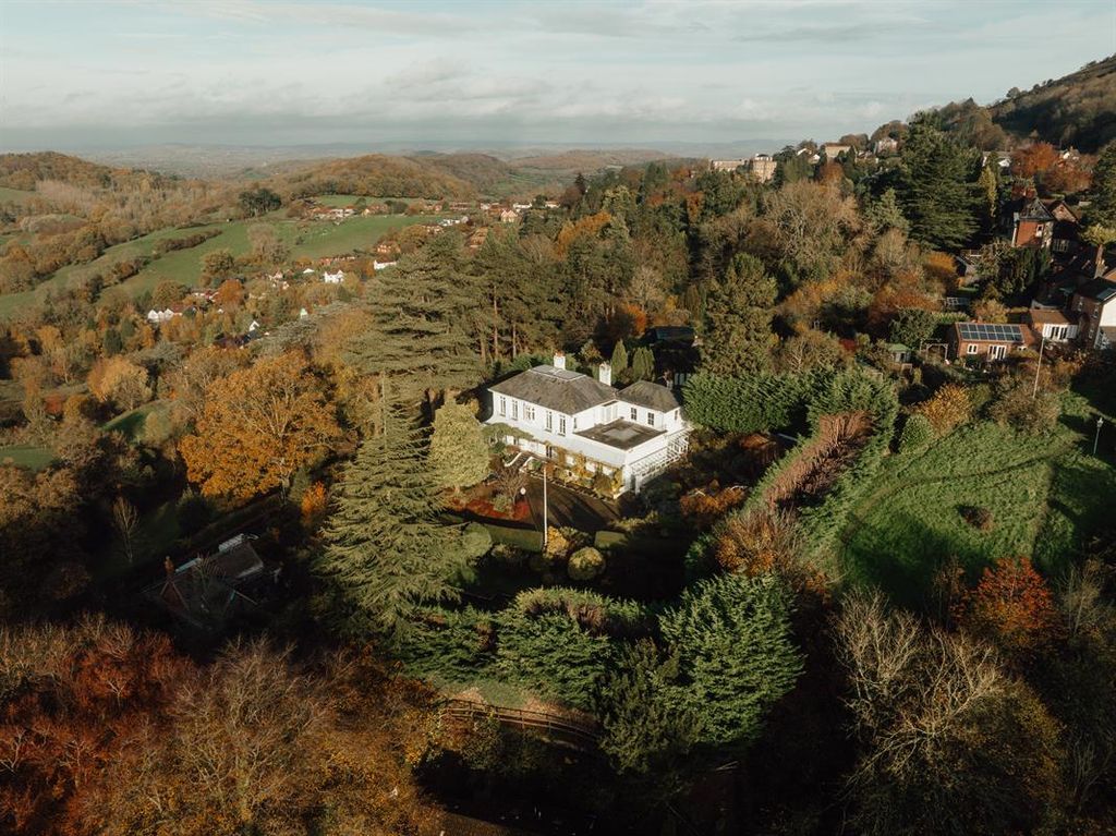 Property photo 2 of 27 Photo 35