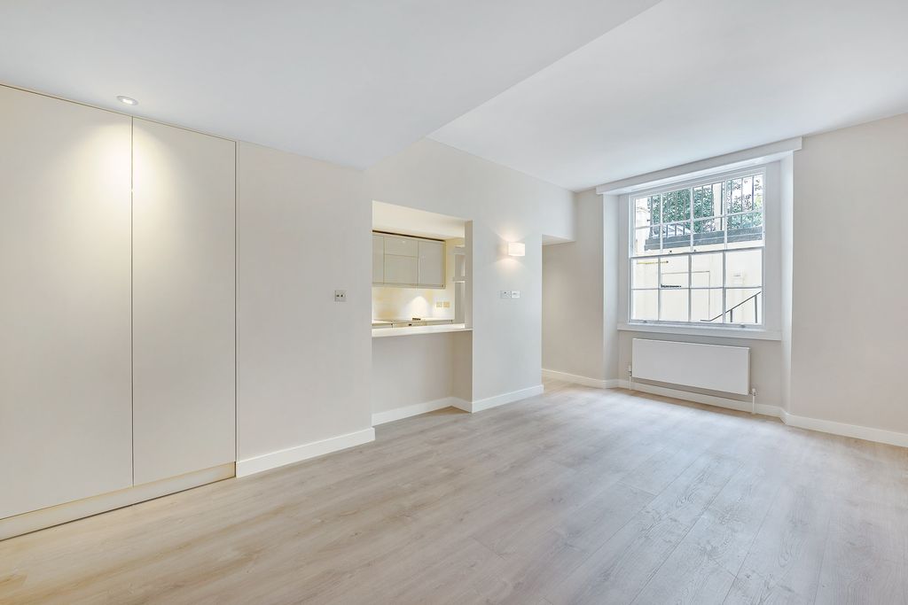 Property photo 2 of 9 View