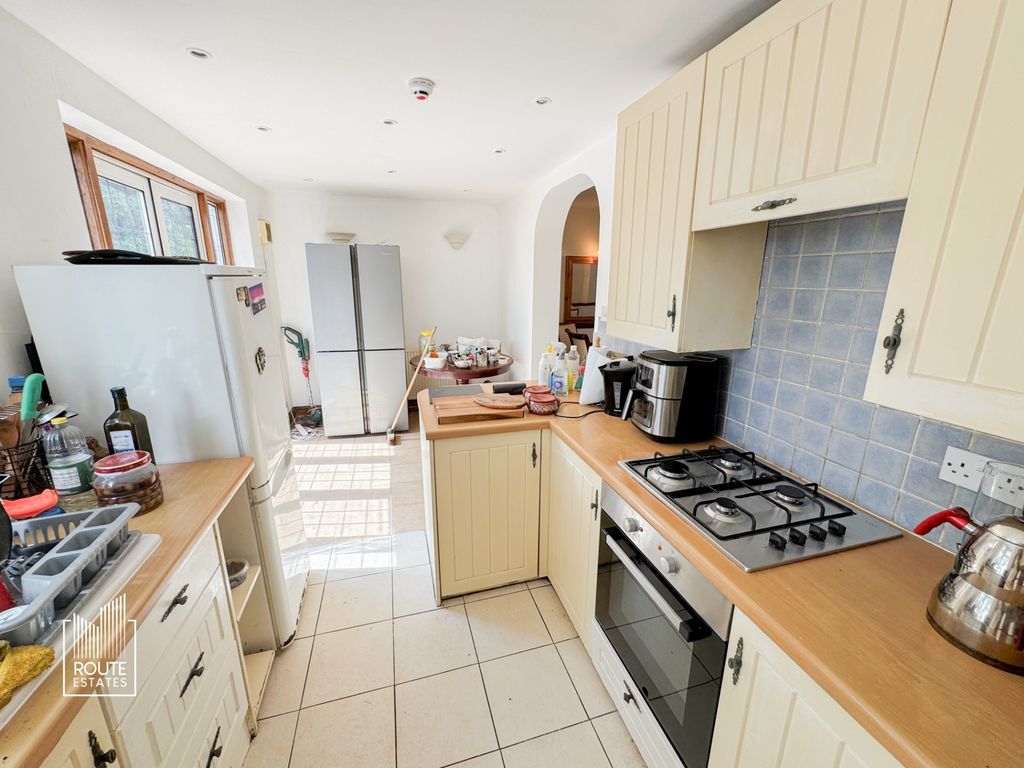 Property photo 3 of 18 Photo 9