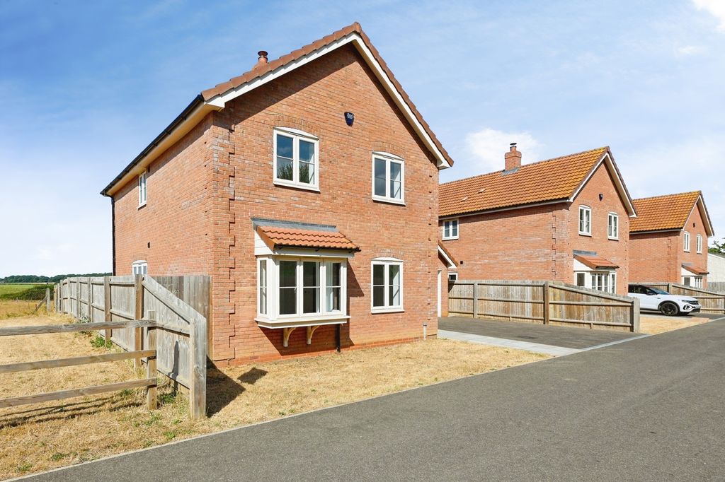 Property photo 1 of 29 Pbox-Img.Jpg