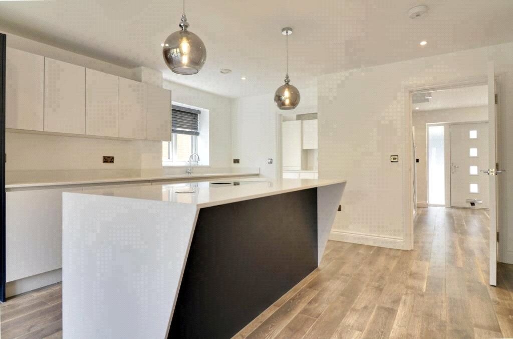 Property photo 3 of 22 Picture No. 36