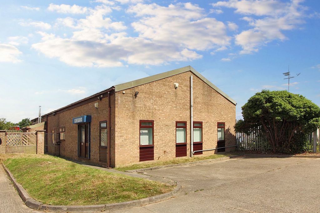 Property photo 1 of 13