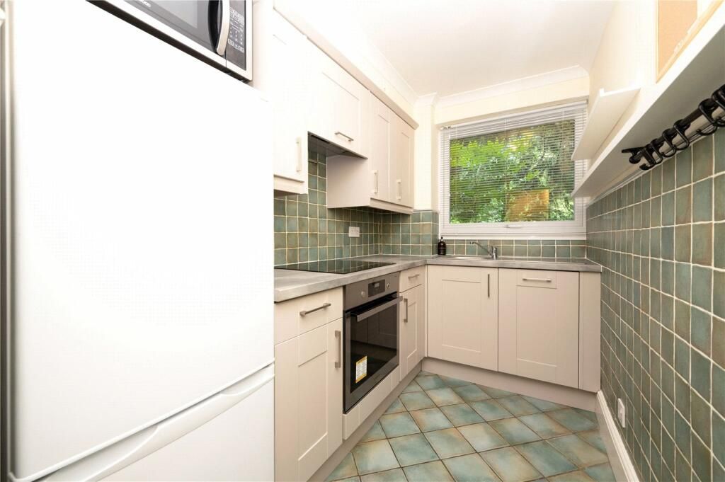 Property photo 3 of 4