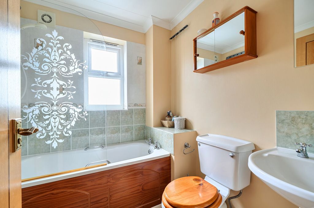Property photo 3 of 7 1415920-4-69931A8...