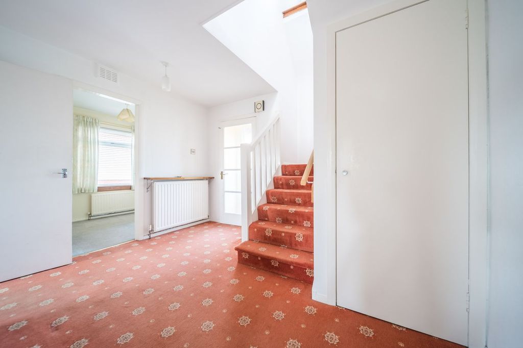 Property photo 2 of 36