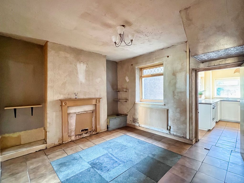 Property photo 3 of 23