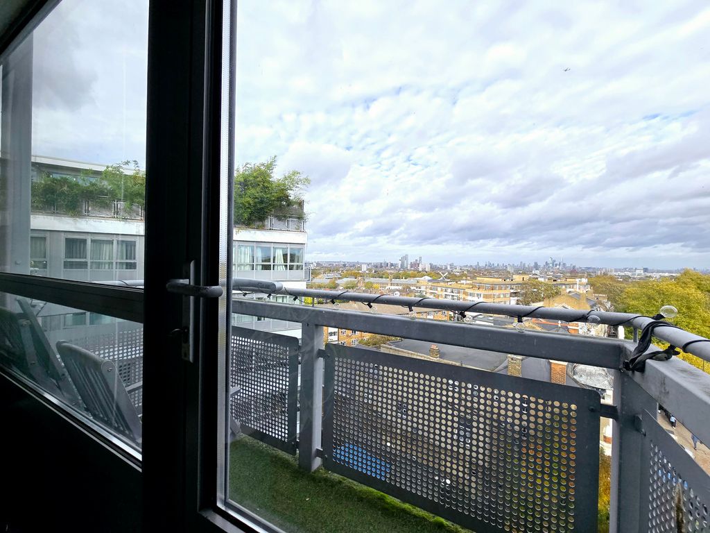 Property photo 2 of 8