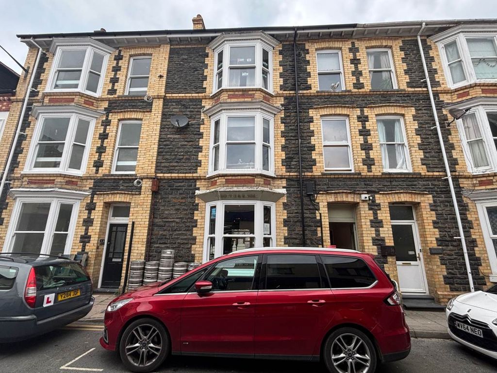 Property photo 1 of 1 Bottle And Barrel