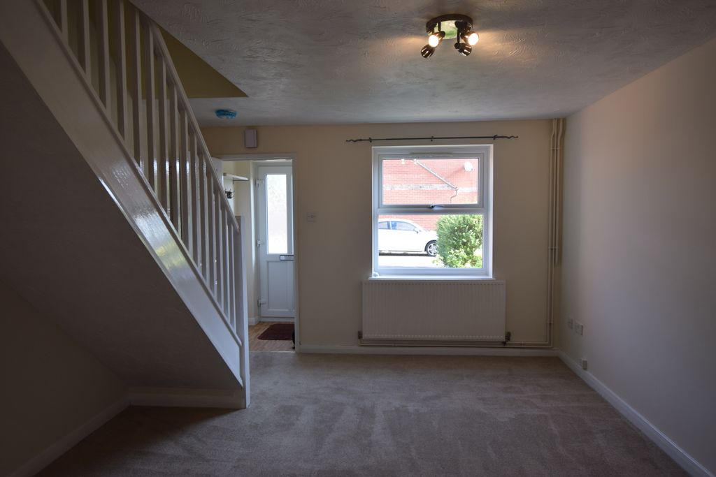 Property photo 3 of 9 Photo 03