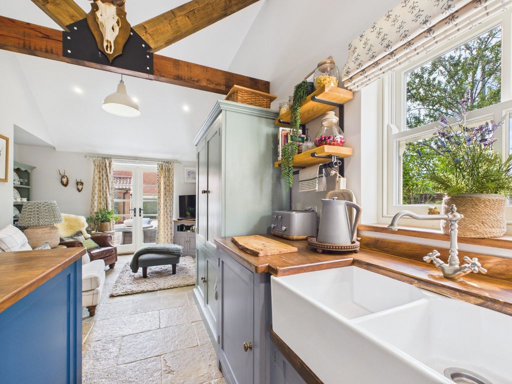 Property photo 3 of 50 4408627