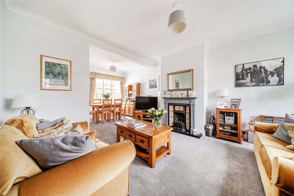 Property photo 3 of 21 Picture No. 17