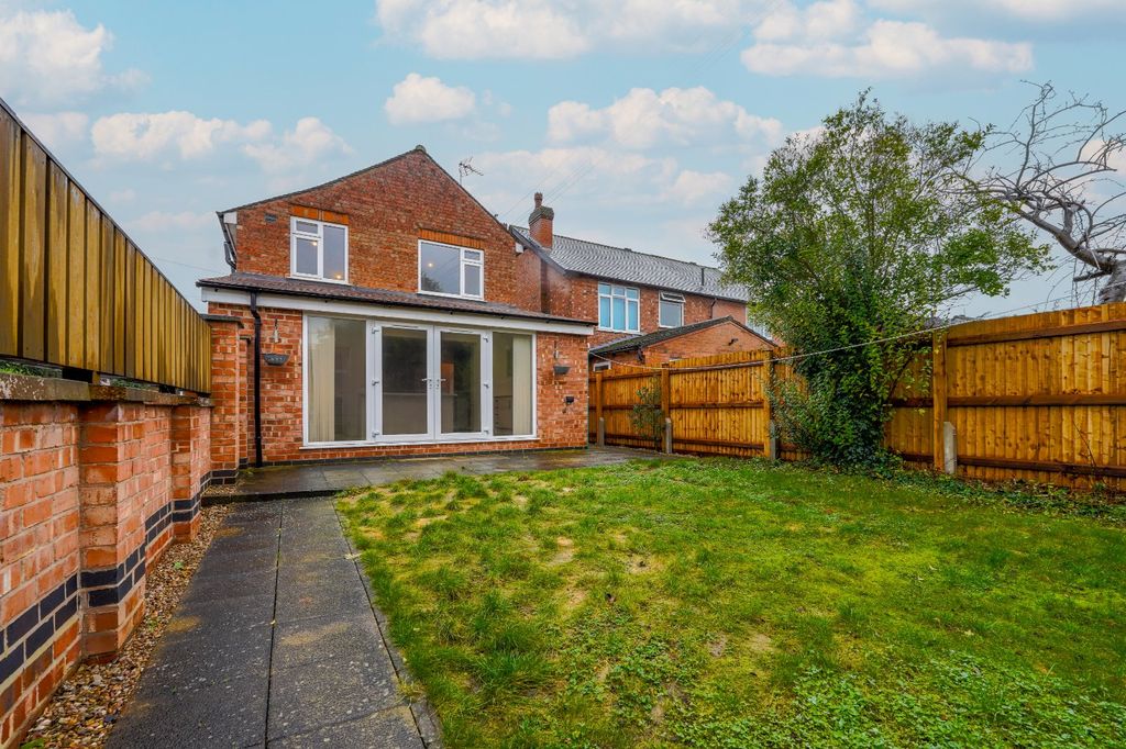 Property photo 3 of 19 Picture No. 04