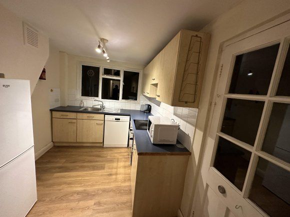 Property photo 1 of 19 Kitchen.Jpg