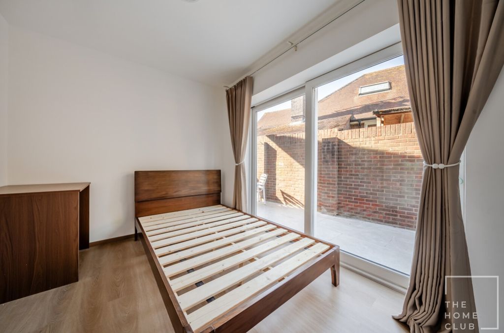 Property photo 1 of 13 Da8d28E1-2Edb-4733-8E98-6Aa5A2784936