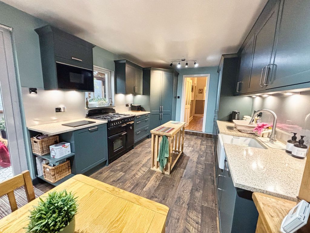 Property photo 3 of 29