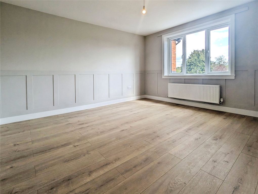 Property photo 3 of 16 Picture No. 05